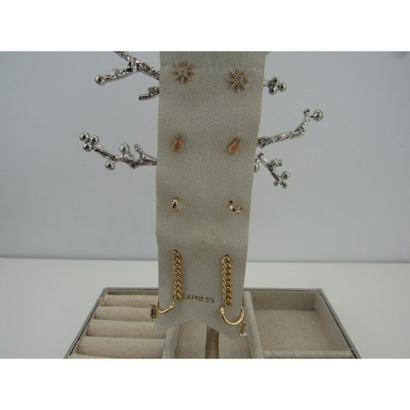 NEW WITH TAGS EXPRESS SET OF 5 SHINY GOLD EARRING SET - Picture 1 of 4
